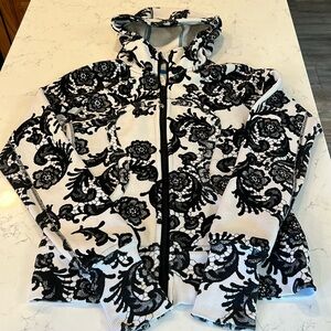 Lululemon Size 6 hooded full zip